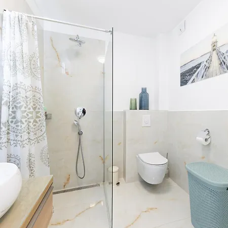 Sun Side - Ciovo 아파트 *